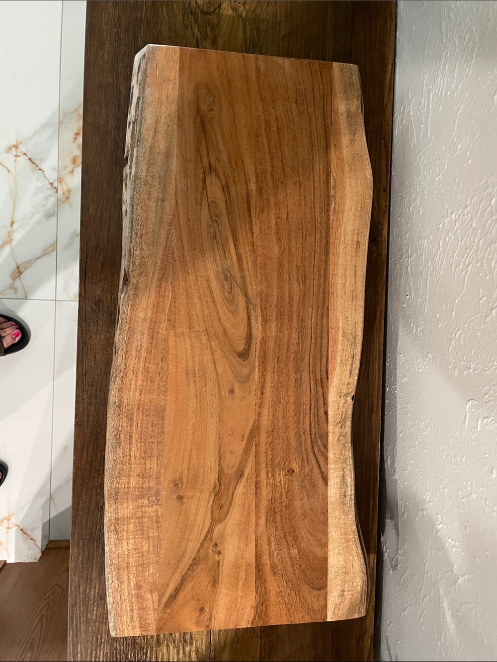 Live Edge Wooden Serving Board - Natural Brown - Picture 8 of 8